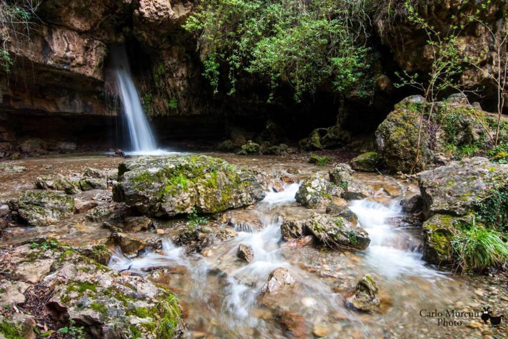 Ferula Romantica Mansarda Tra Fiumi E Montagne Sardegna Seùlo المظهر الخارجي الصورة
