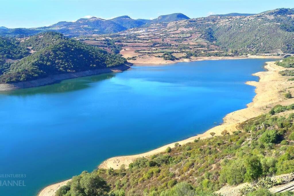 Ferula Romantica Mansarda Tra Fiumi E Montagne Sardegna Seùlo المظهر الخارجي الصورة