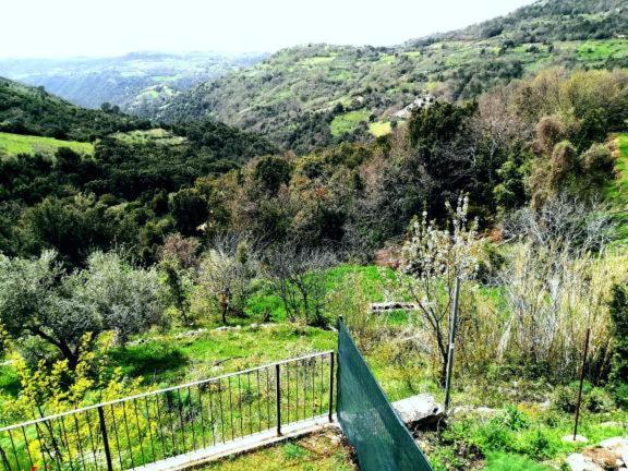 Ferula Romantica Mansarda Tra Fiumi E Montagne Sardegna Seùlo المظهر الخارجي الصورة